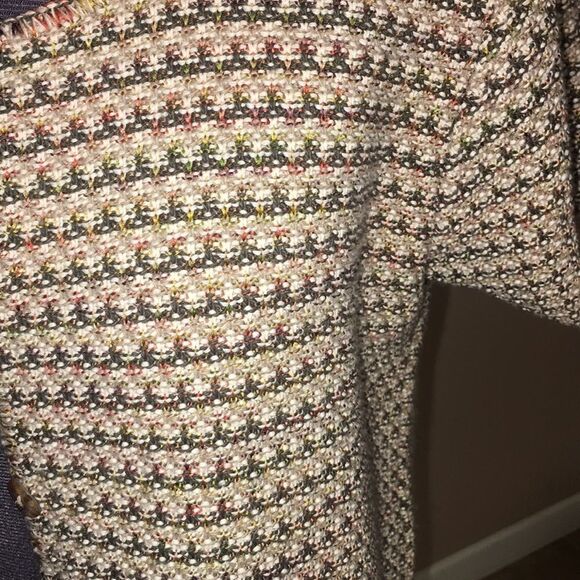 Reba rose button down sweater size medium - Picture 4 of 8